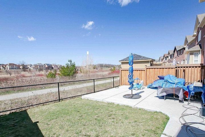 Photo 33 at 38 Leadenhall Road, Northwest Brampton, Brampton