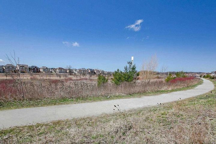 Photo 37 at 38 Leadenhall Road, Northwest Brampton, Brampton