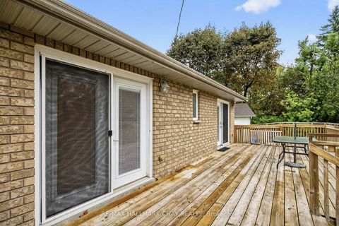 Photo 29 at 29 Oakley Park Square, Wellington, Barrie