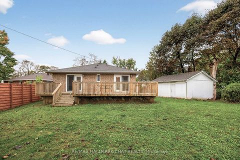 Photo 31 at 29 Oakley Park Square, Wellington, Barrie