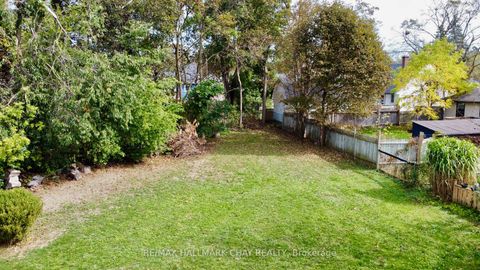 Photo 34 at 29 Oakley Park Square, Wellington, Barrie