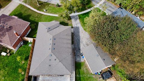 Photo 36 at 29 Oakley Park Square, Wellington, Barrie