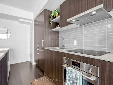 Photo 5 at 4001 - 88 Harbour Street, Waterfront Communities C1, Toronto