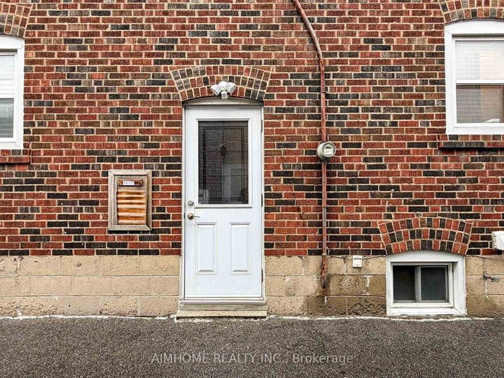 Photo 44 at 39 Brentcliffe Road, Leaside, Toronto