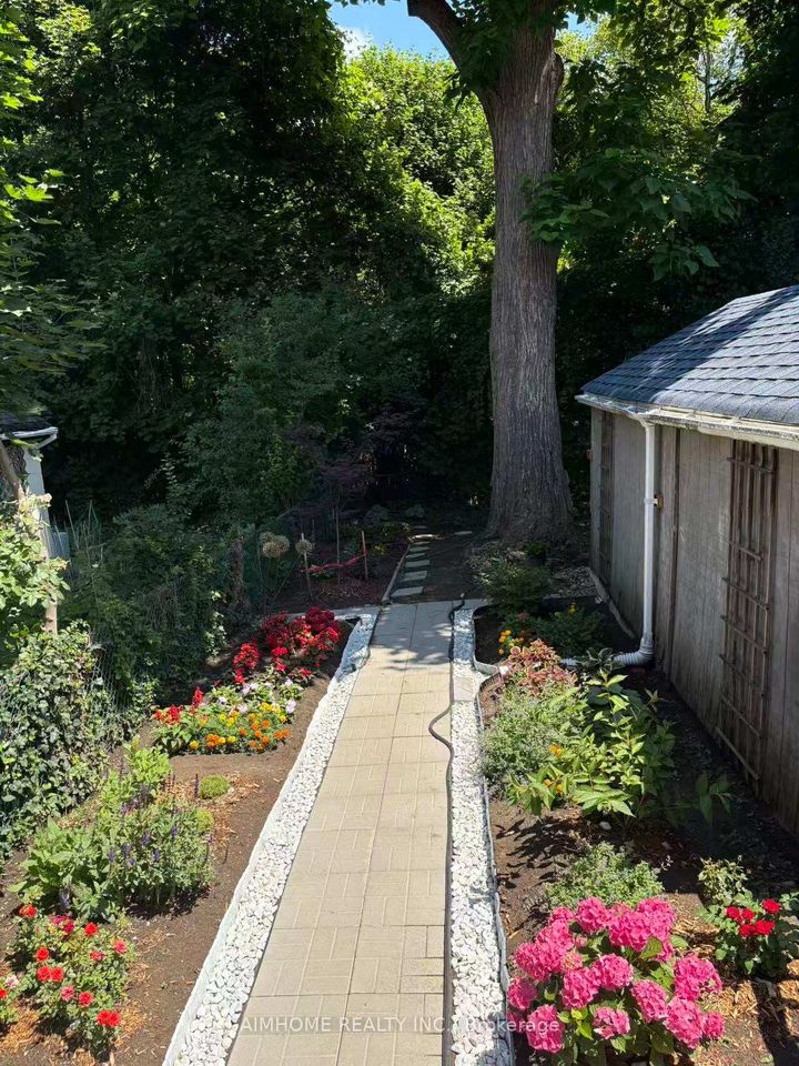 Photo 46 at 39 Brentcliffe Road, Leaside, Toronto