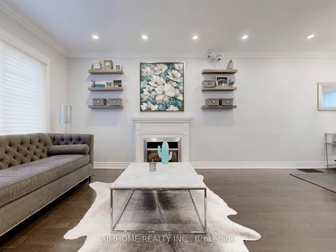 Photo 5 at 39 Brentcliffe Road, Leaside, Toronto