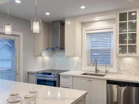 Photo 11 at 39 Brentcliffe Road, Leaside, Toronto