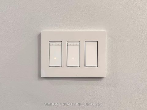 Photo 18 at 39 Brentcliffe Road, Leaside, Toronto