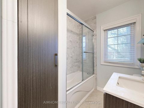 Photo 29 at 39 Brentcliffe Road, Leaside, Toronto