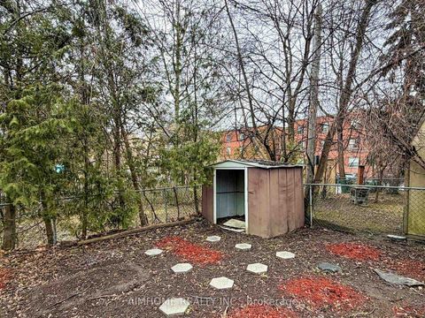 Photo 41 at 39 Brentcliffe Road, Leaside, Toronto