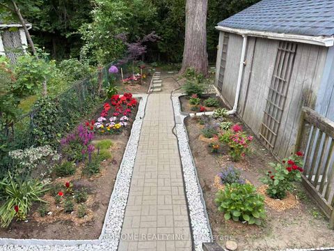 Photo 45 at 39 Brentcliffe Road, Leaside, Toronto