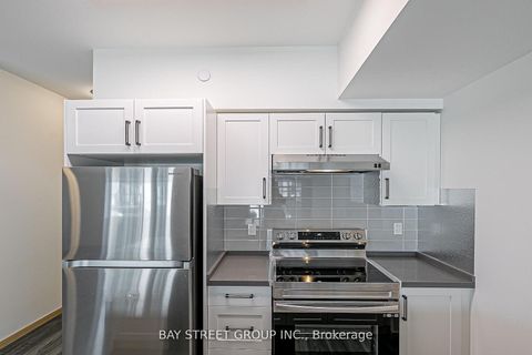 Photo 15 at A311 - 3453 Victoria Park Avenue, L'Amoreaux, Toronto