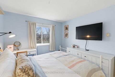 Photo 12 at 309 - 83 Aspen Springs Drive, Bowmanville, Clarington