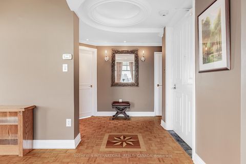 Photo 2 at 13 - 423 Avenue Road, St. Clair, Toronto