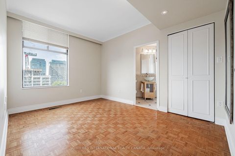 Photo 24 at 13 - 423 Avenue Road, St. Clair, Toronto