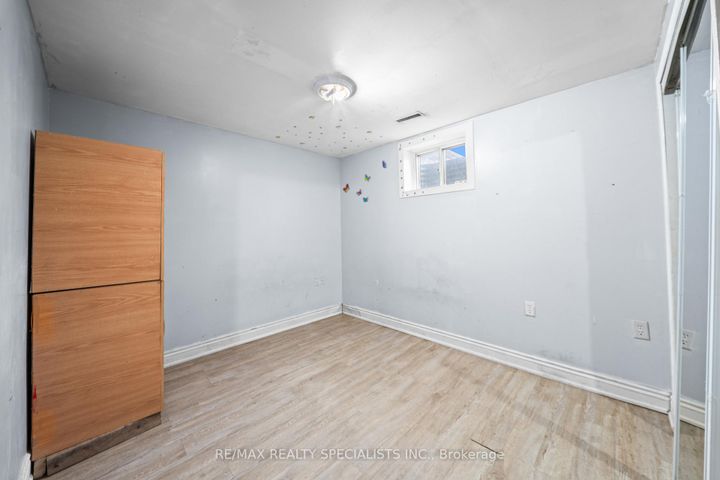 Photo 24 at 66 Avening Drive, Clairville, Toronto