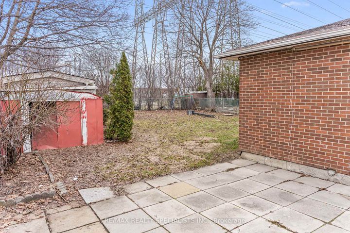 Photo 26 at 66 Avening Drive, Clairville, Toronto