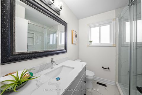 Photo 21 at 66 Avening Drive, Clairville, Toronto