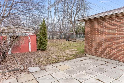 Photo 26 at 66 Avening Drive, Clairville, Toronto