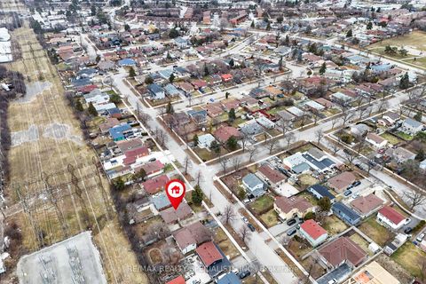 Photo 30 at 66 Avening Drive, Clairville, Toronto