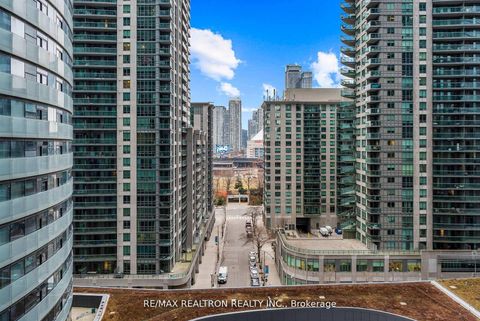 Photo 23 at 807 - 14 York Street, Waterfront Communities C1, Toronto