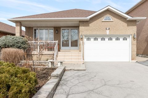 Photo 1 at 78 Rosanna Crescent, Maple, Vaughan