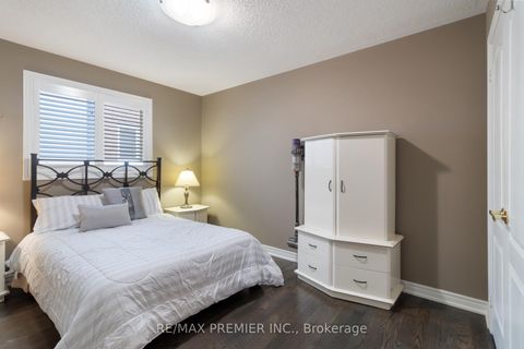 Photo 17 at 78 Rosanna Crescent, Maple, Vaughan