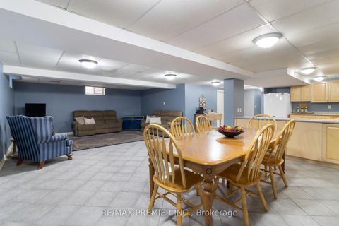 Photo 33 at 78 Rosanna Crescent, Maple, Vaughan