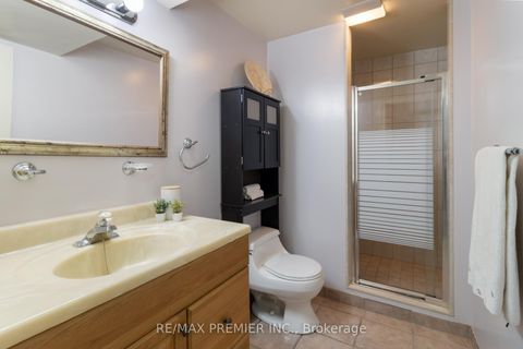 Photo 38 at 78 Rosanna Crescent, Maple, Vaughan