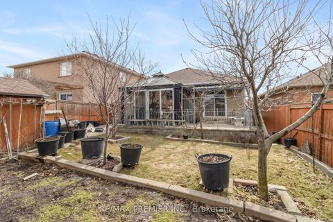 Photo 39 at 78 Rosanna Crescent, Maple, Vaughan