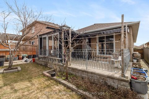 Photo 40 at 78 Rosanna Crescent, Maple, Vaughan