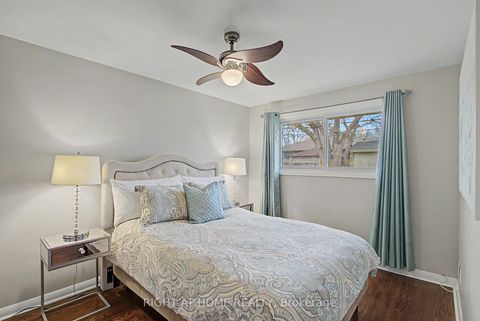 Photo 15 at 60 Lionel Heights Crescent, Donalda, Toronto