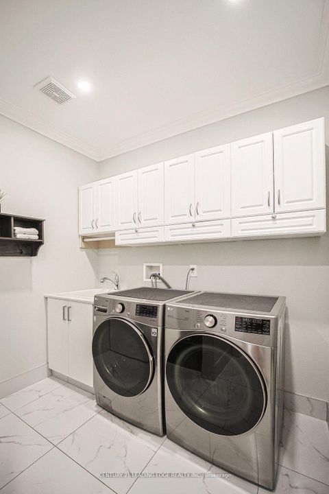 Photo 12 at 204 Ivy Jay Crescent, Bayview Northeast, Aurora