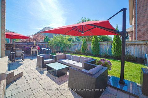 Photo 41 at 204 Ivy Jay Crescent, Bayview Northeast, Aurora