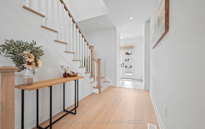 Photo 6 at 1553 Rothbury Crescent, BW Bowes, Milton