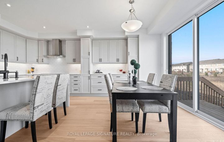 Photo 17 at 1553 Rothbury Crescent, BW Bowes, Milton