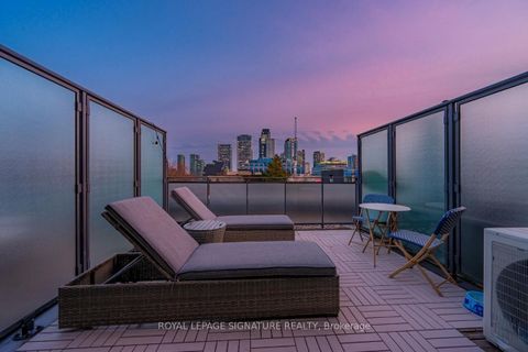 Photo 1 at 845 Richmond Street W, Bellwoods, Toronto