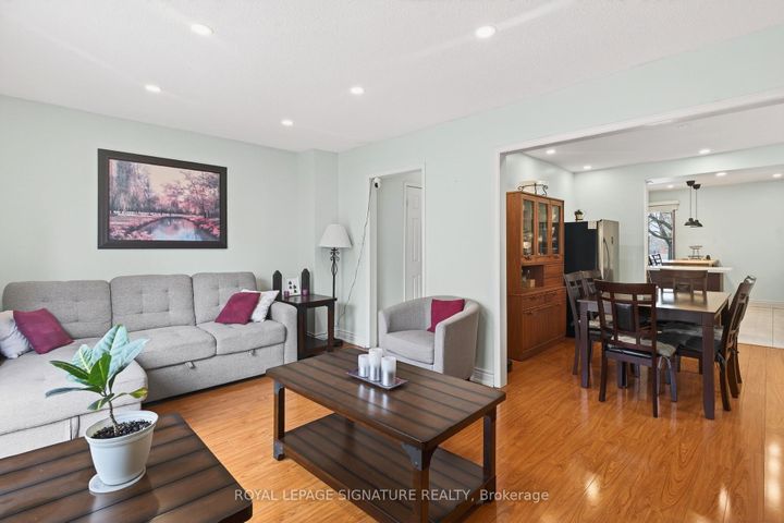 Photo 20 at 5115 Salishan Circle, Hurontario, Mississauga