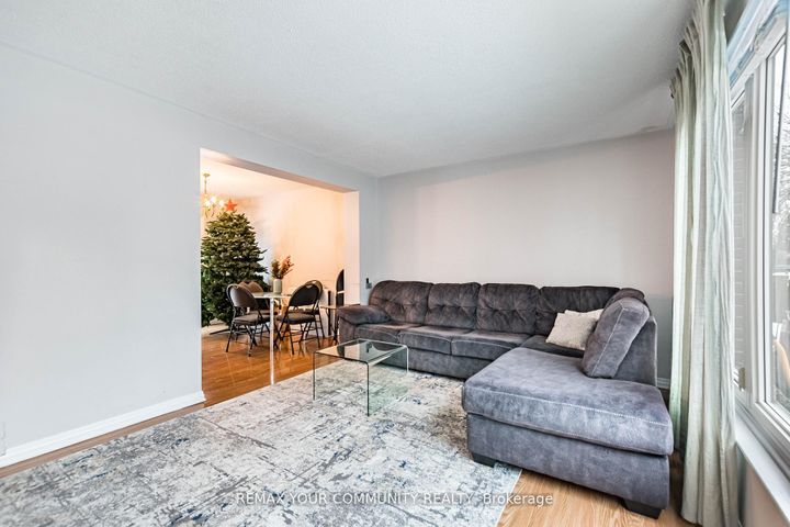 Photo 10 at 2202 Bridge Road, WO West, Oakville