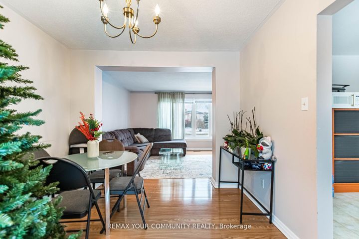 Photo 16 at 2202 Bridge Road, WO West, Oakville