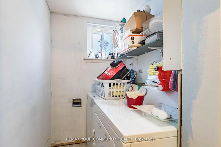 Photo 22 at 2202 Bridge Road, WO West, Oakville