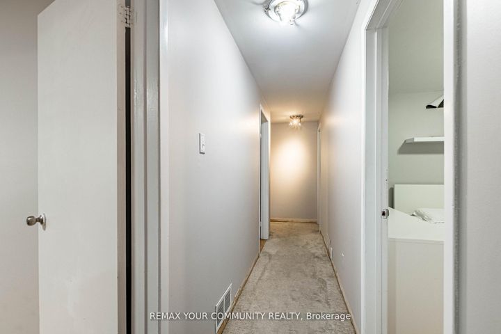 Photo 27 at 2202 Bridge Road, WO West, Oakville