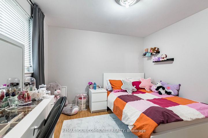 Photo 32 at 2202 Bridge Road, WO West, Oakville