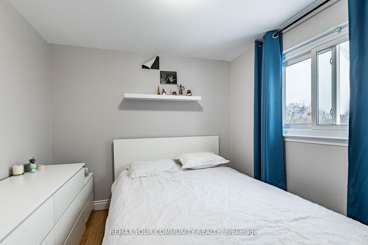 Photo 35 at 2202 Bridge Road, WO West, Oakville