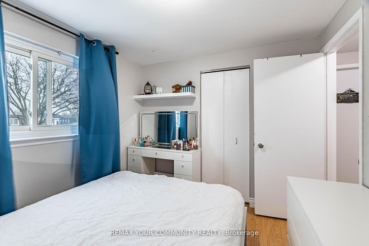 Photo 36 at 2202 Bridge Road, WO West, Oakville