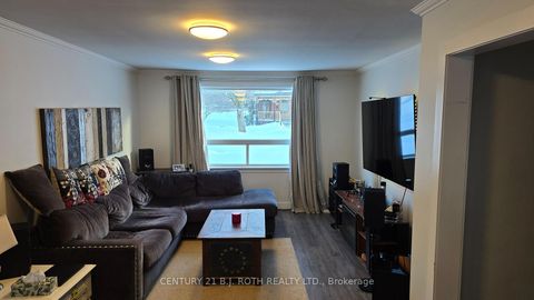 Photo 2 at 121 Cumberland Street, Allandale, Barrie