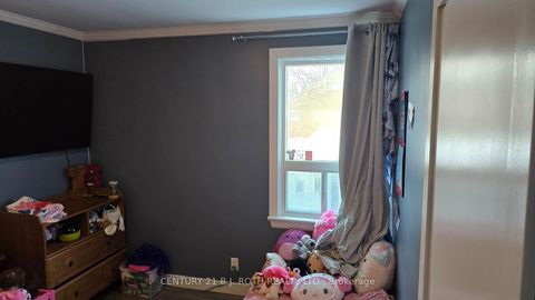 Photo 9 at 121 Cumberland Street, Allandale, Barrie