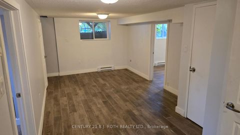 Photo 19 at 121 Cumberland Street, Allandale, Barrie