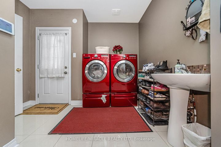 Photo 32 at 430 Father Tobin Road, Wellington, Brampton