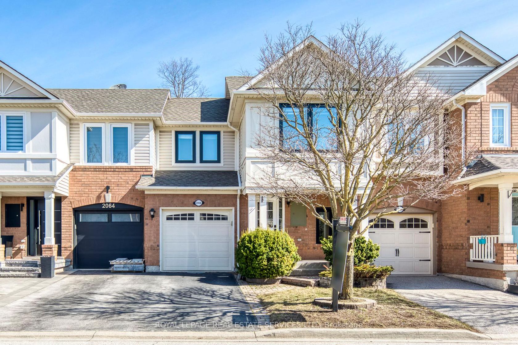 2066 Broadleaf Crescent, Orchard, Burlington 